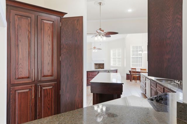 555 Randall Hitchcock Rd, Rock Island, TN 38581