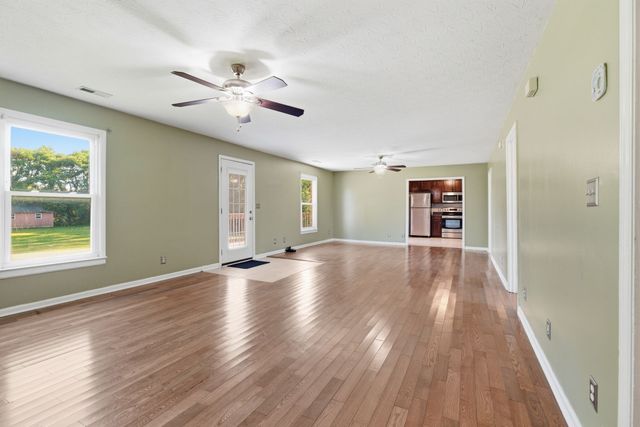 555 Randall Hitchcock Rd, Rock Island, TN 38581