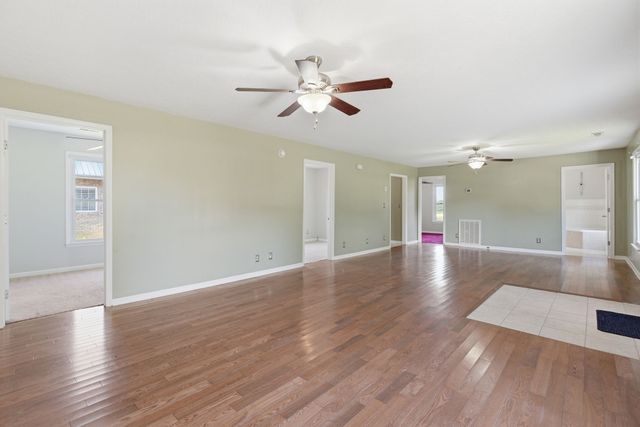 555 Randall Hitchcock Rd, Rock Island, TN 38581