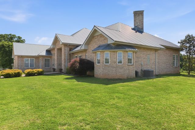 555 Randall Hitchcock Rd, Rock Island, TN 38581