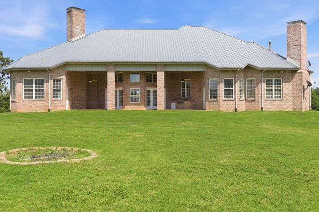 555 Randall Hitchcock Rd, Rock Island, TN 38581