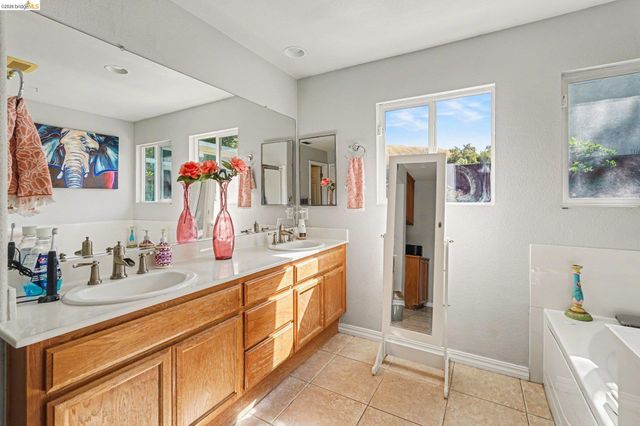 4437 Montara Dr, Antioch, CA 94531