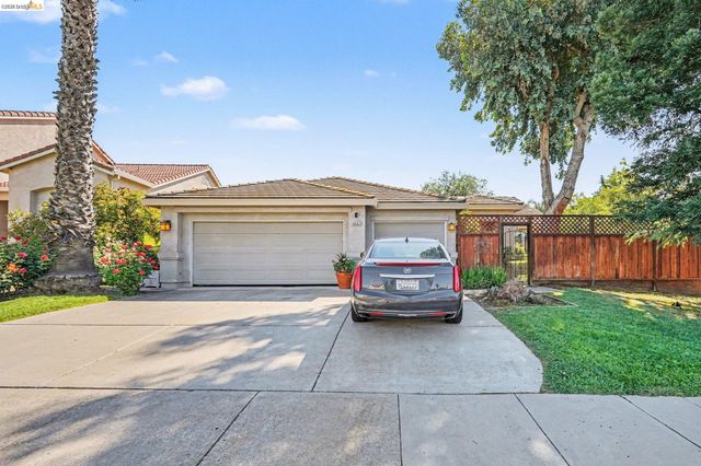 4437 Montara Dr, Antioch, CA 94531