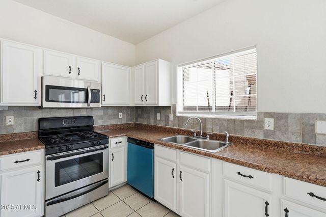 1026 W LIBRA Drive, Tempe, AZ 85283