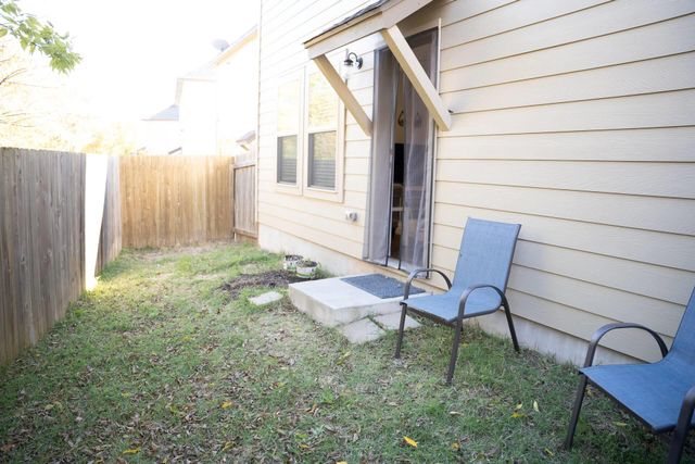 13501 Metric BLVD 15, Austin, TX 78727