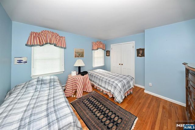 16 Knollwood Road, Upper Saddle River, NJ 07458