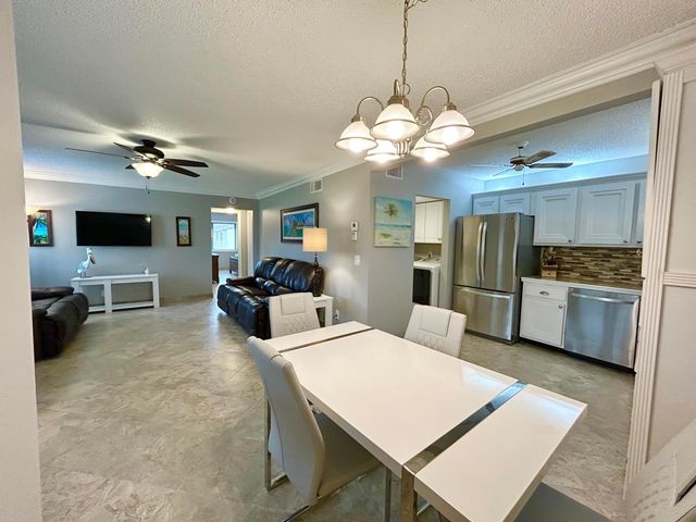 223 Pine Hov Circle C-2, Greenacres, FL 33463