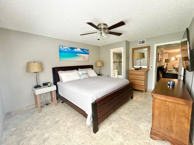 223 Pine Hov Circle C-2, Greenacres, FL 33463