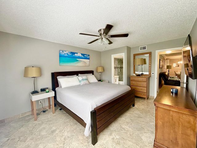 223 Pine Hov Circle C-2, Greenacres, FL 33463