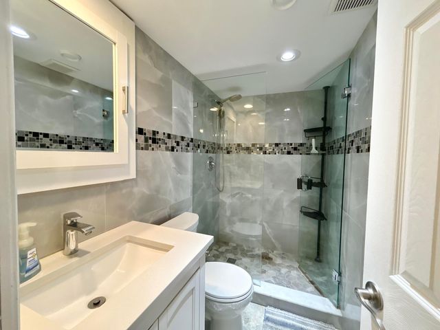 223 Pine Hov Circle C-2, Greenacres, FL 33463