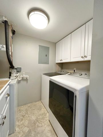 223 Pine Hov Circle C-2, Greenacres, FL 33463