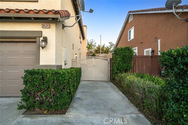 8634 Cabin, Riverside, CA 92508