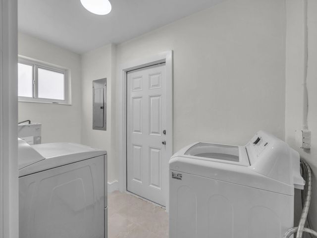 21020 Highland Lakes Boulevard, Miami, FL 33179