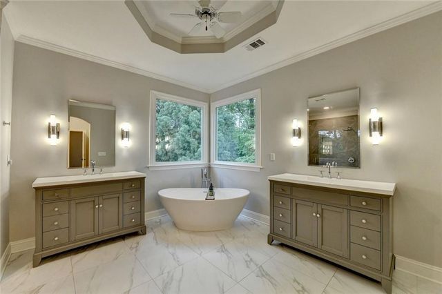 260 Lake Summit View, Atlanta, GA 30342