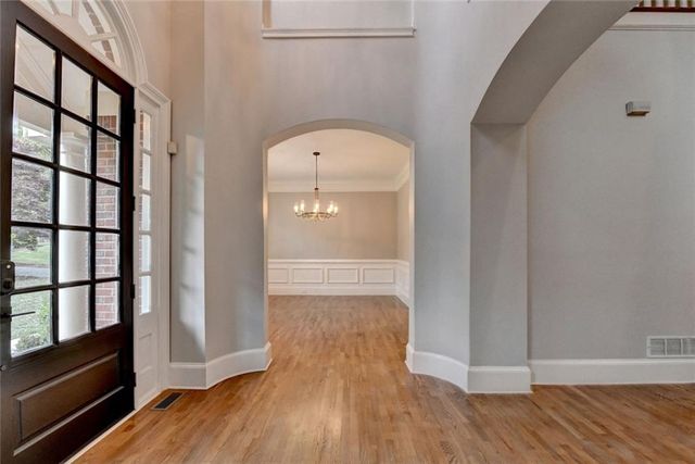 260 Lake Summit View, Atlanta, GA 30342