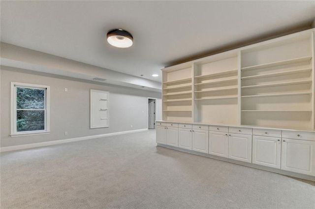 260 Lake Summit View, Atlanta, GA 30342