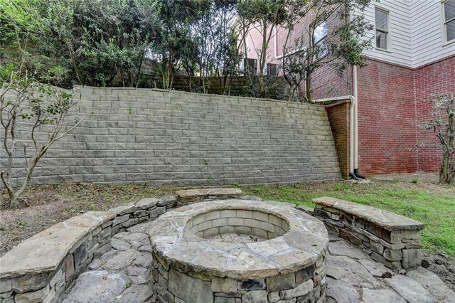 260 Lake Summit View, Atlanta, GA 30342
