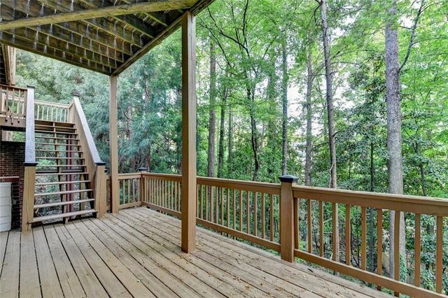 260 Lake Summit View, Atlanta, GA 30342