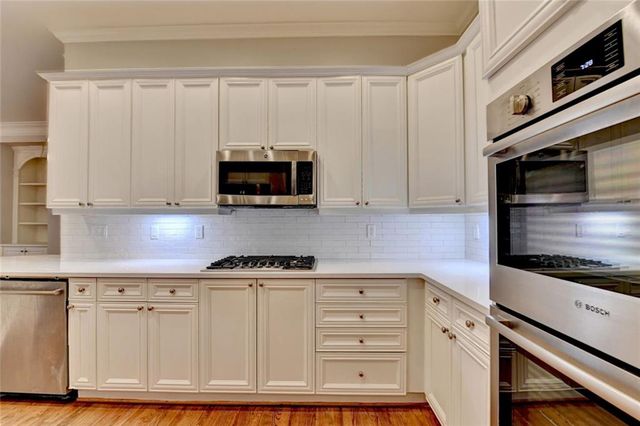 260 Lake Summit View, Atlanta, GA 30342