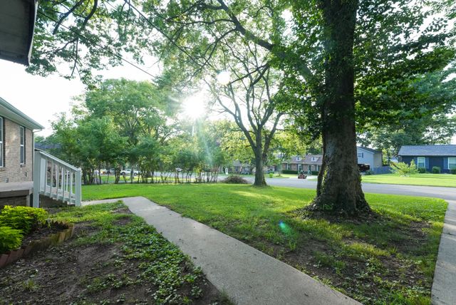 421 Malvin St, Gallatin, TN 37066