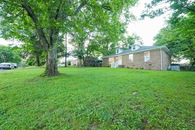 421 Malvin St, Gallatin, TN 37066