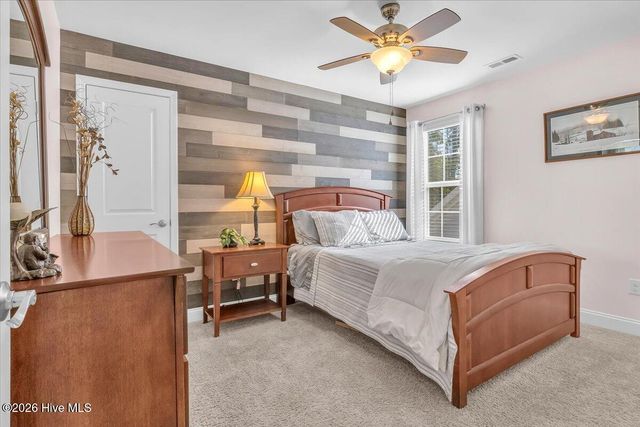 7824 Bonfire Drive, Wilmington, NC 28409