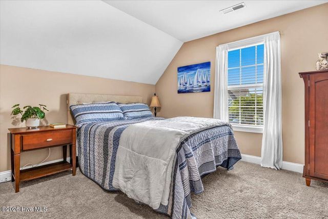 7824 Bonfire Drive, Wilmington, NC 28409