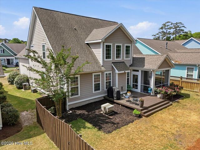 7824 Bonfire Drive, Wilmington, NC 28409