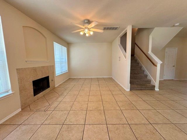 251 Utterback A, Kyle, TX 78640