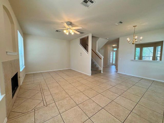 251 Utterback A, Kyle, TX 78640