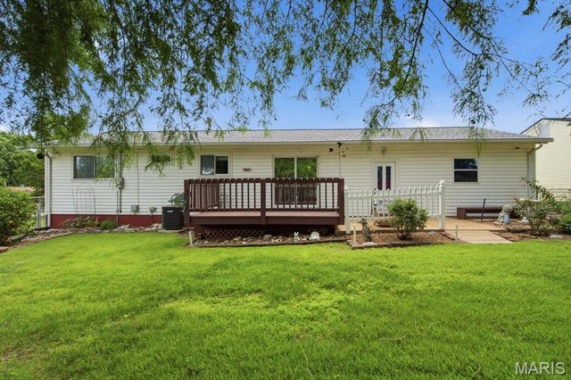 3214 Ipswich Lane, St Charles, MO 63301