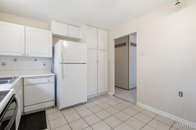 3214 Ipswich Lane, St Charles, MO 63301