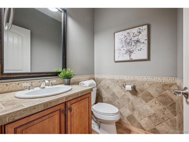 470 Maplehurst Dr, Highlands Ranch, CO 80126