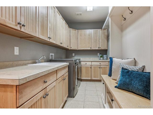 470 Maplehurst Dr, Highlands Ranch, CO 80126