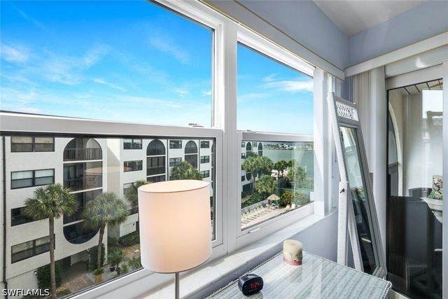 1023 Anglers CV E505, Marco Island, FL 34145