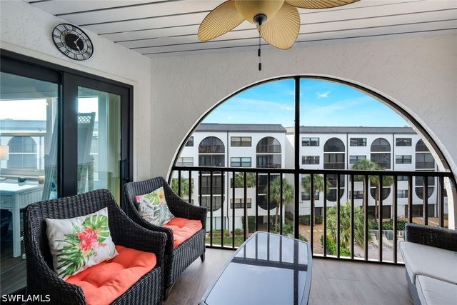 1023 Anglers CV E505, Marco Island, FL 34145