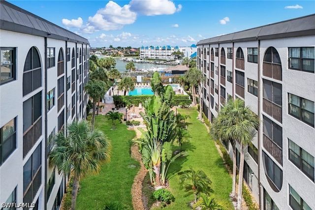 1023 Anglers CV E505, Marco Island, FL 34145