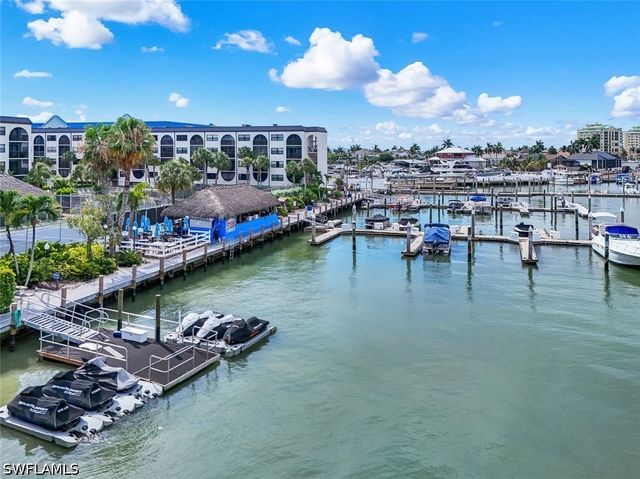 1023 Anglers CV E505, Marco Island, FL 34145