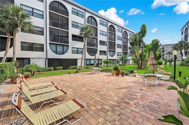 1023 Anglers CV E505, Marco Island, FL 34145
