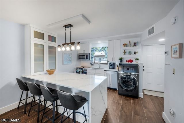 1023 Anglers CV E505, Marco Island, FL 34145