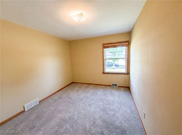 4406 Urban Drive, Cleveland, OH 44121