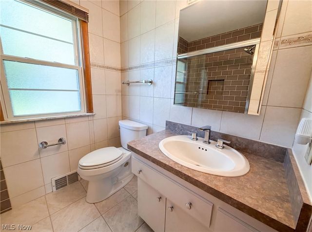 4406 Urban Drive, Cleveland, OH 44121