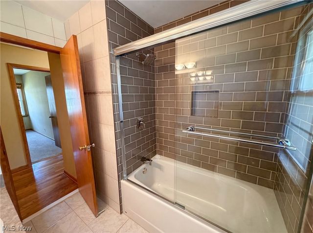 4406 Urban Drive, Cleveland, OH 44121