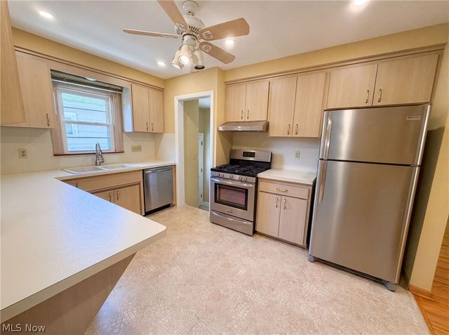 4406 Urban Drive, Cleveland, OH 44121
