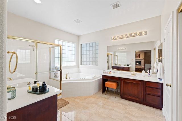 10665 Blue Nile Court, Las Vegas, NV 89144