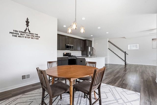 547 Wild Oak ROAD, Hartland, WI 53029