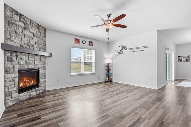 547 Wild Oak ROAD, Hartland, WI 53029