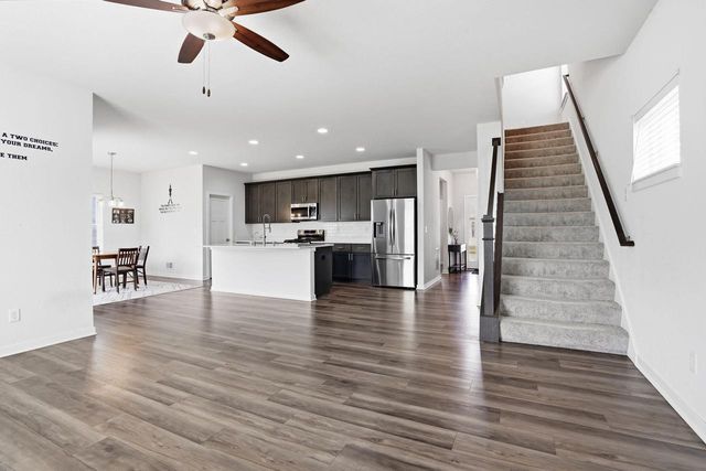 547 Wild Oak ROAD, Hartland, WI 53029