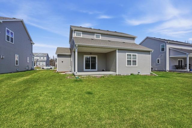 547 Wild Oak ROAD, Hartland, WI 53029