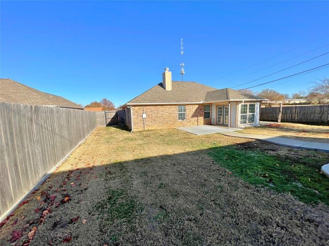 500 Moonlight Trail, Stephenville, TX 76401